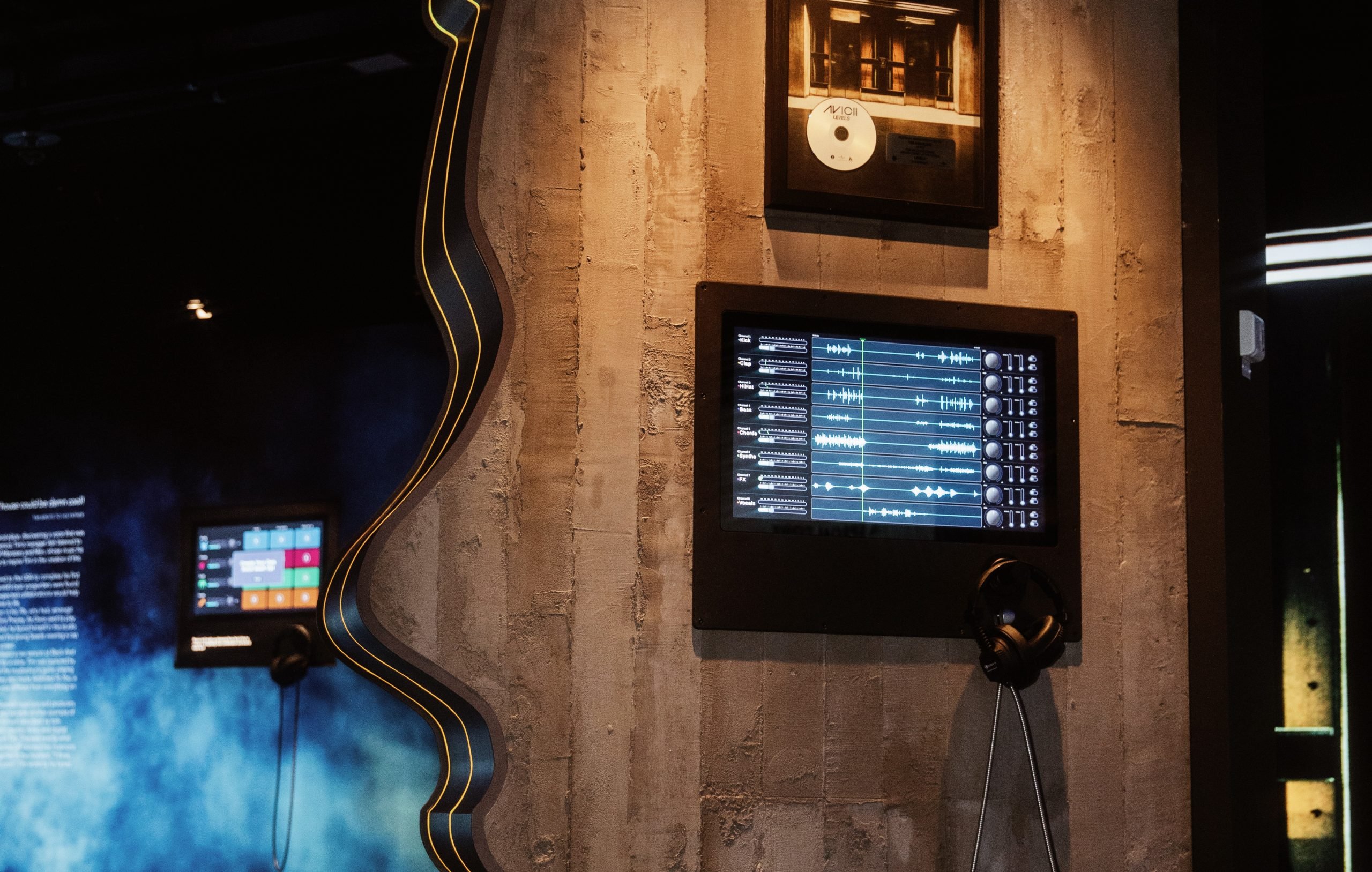 🎧 아비치 익스피리언스